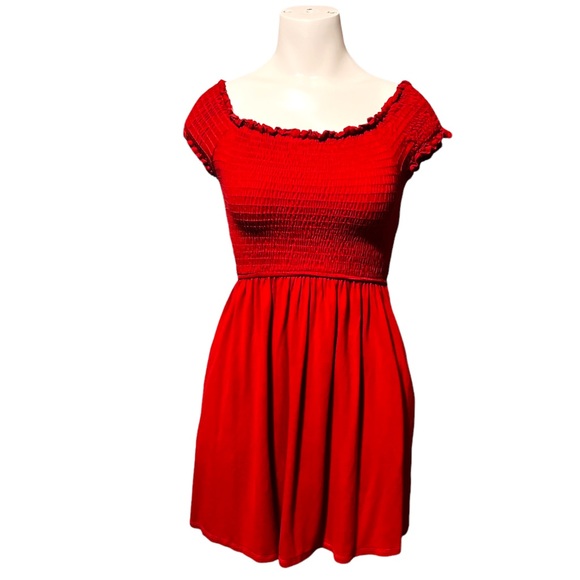 Dresses & Skirts - Skater dress